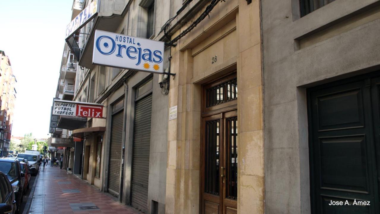 Orejas 2*